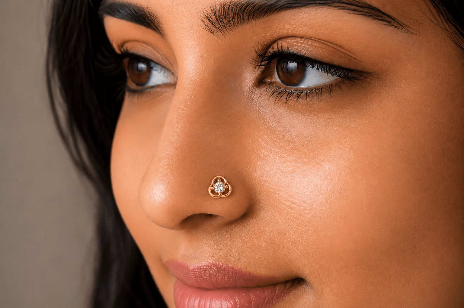 Trinity Flower Nose Stud , Yellow Gold , 18 K