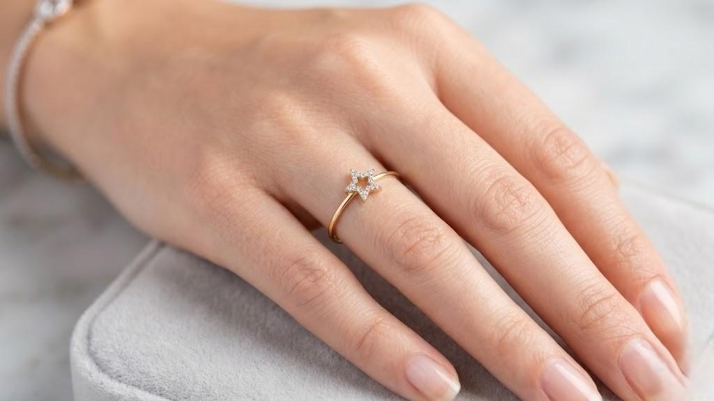 star diamond ring , 7MM , 18 K , Yellow Gold