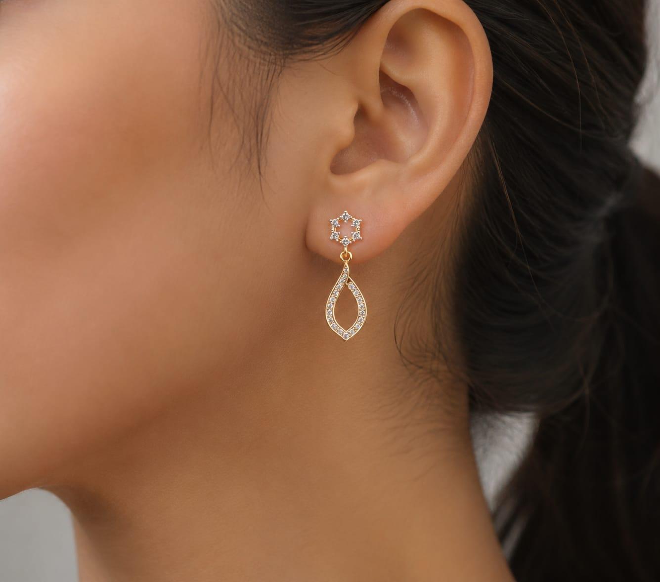 Dew Drop Diamond Earrings , Yellow Gold , 18 K