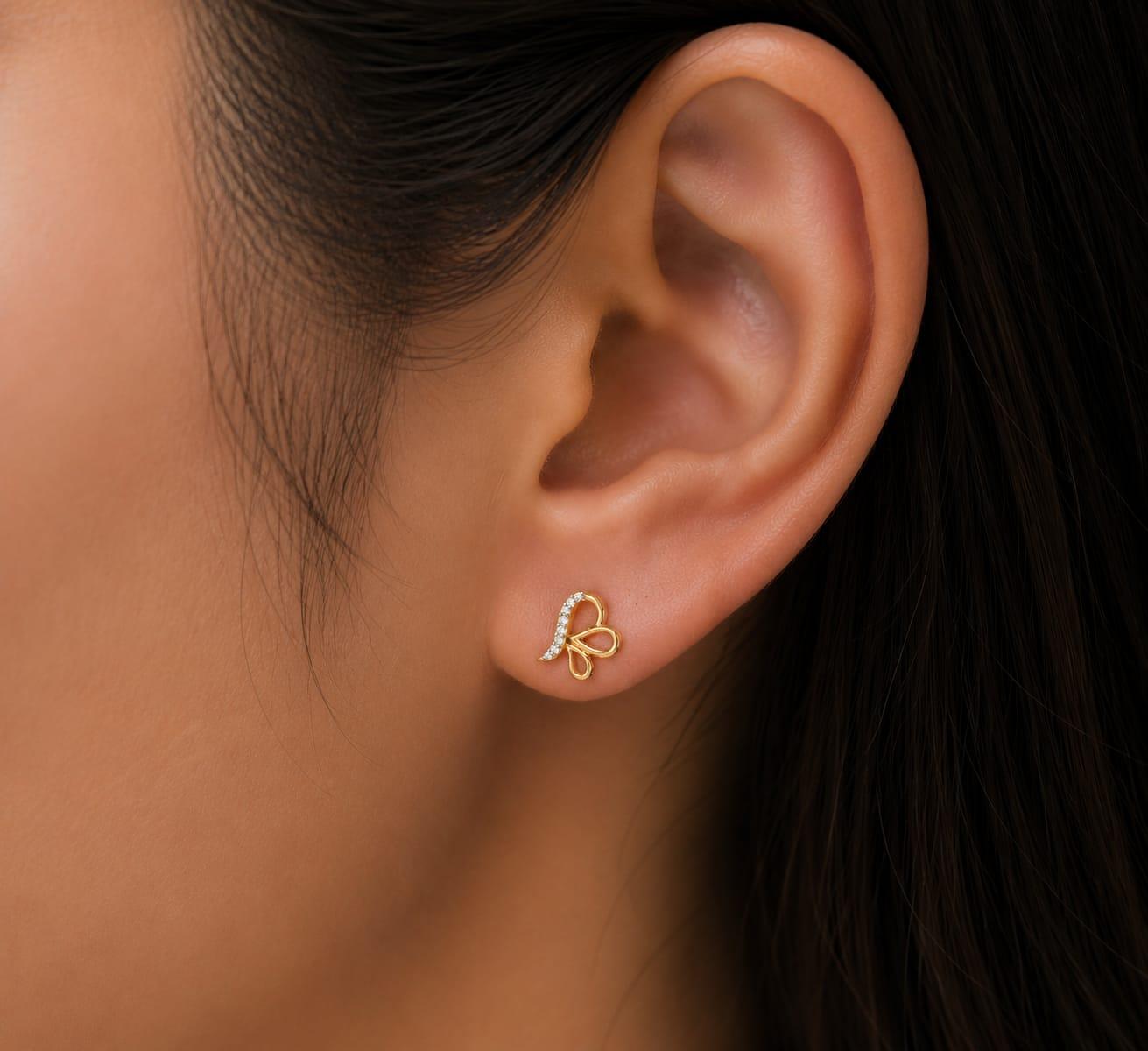 Lumi Diamond Stud , Yellow Gold , 18 K