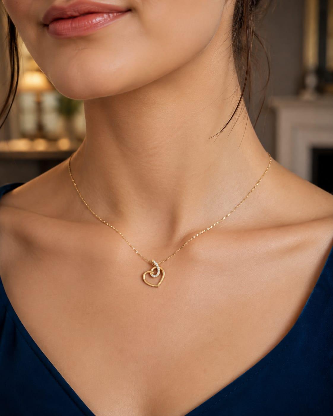 Elegant Heart Diamond Pendant , Yellow Gold , 18 K