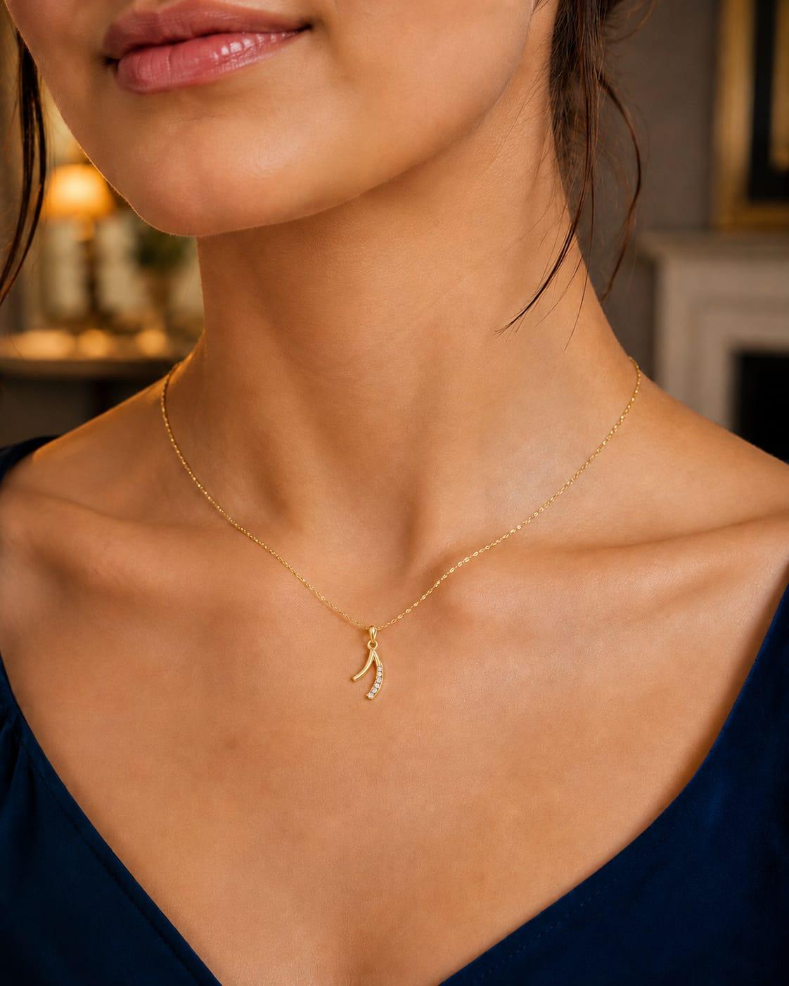 Graceful Curve Diamond Pendant , Yellow Gold , 18 K