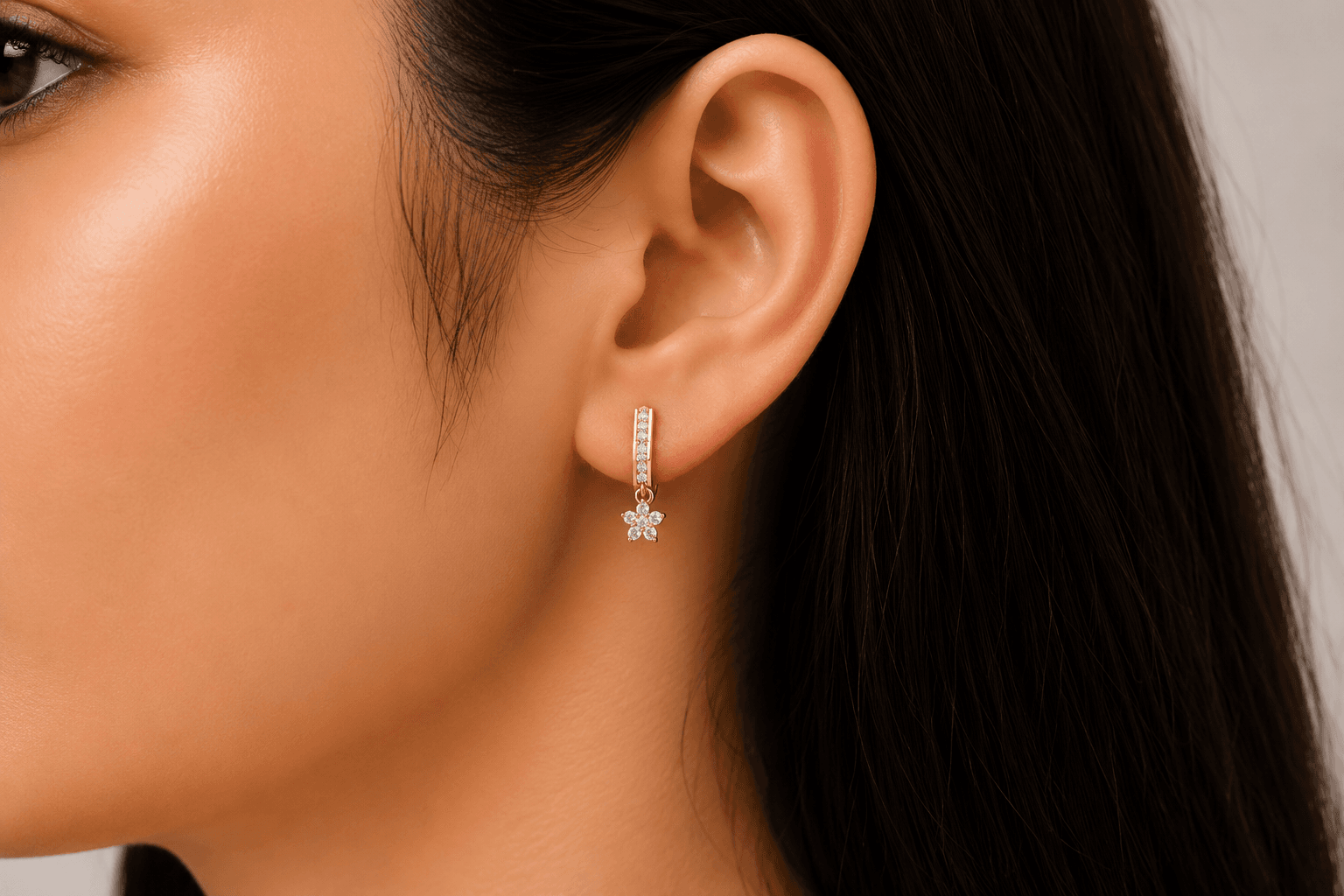 Florexa Diamond Hoops , Yellow Gold , 18 K