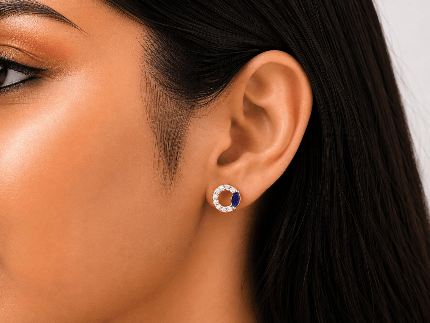Royal Halo Diamond Studs , Yellow Gold , 18 K