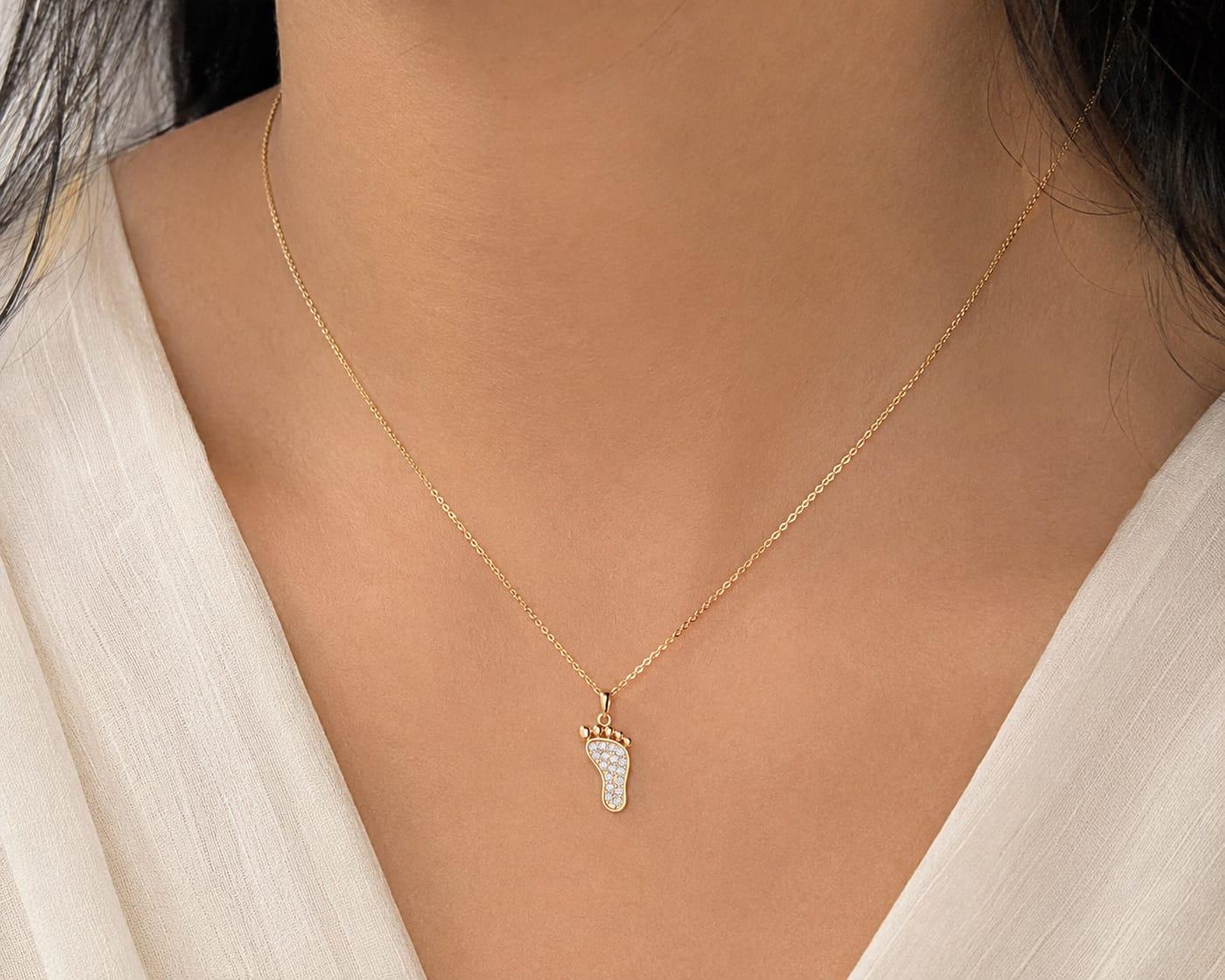 Tiny Toes Diamond Pendant , Yellow Gold , 18 K